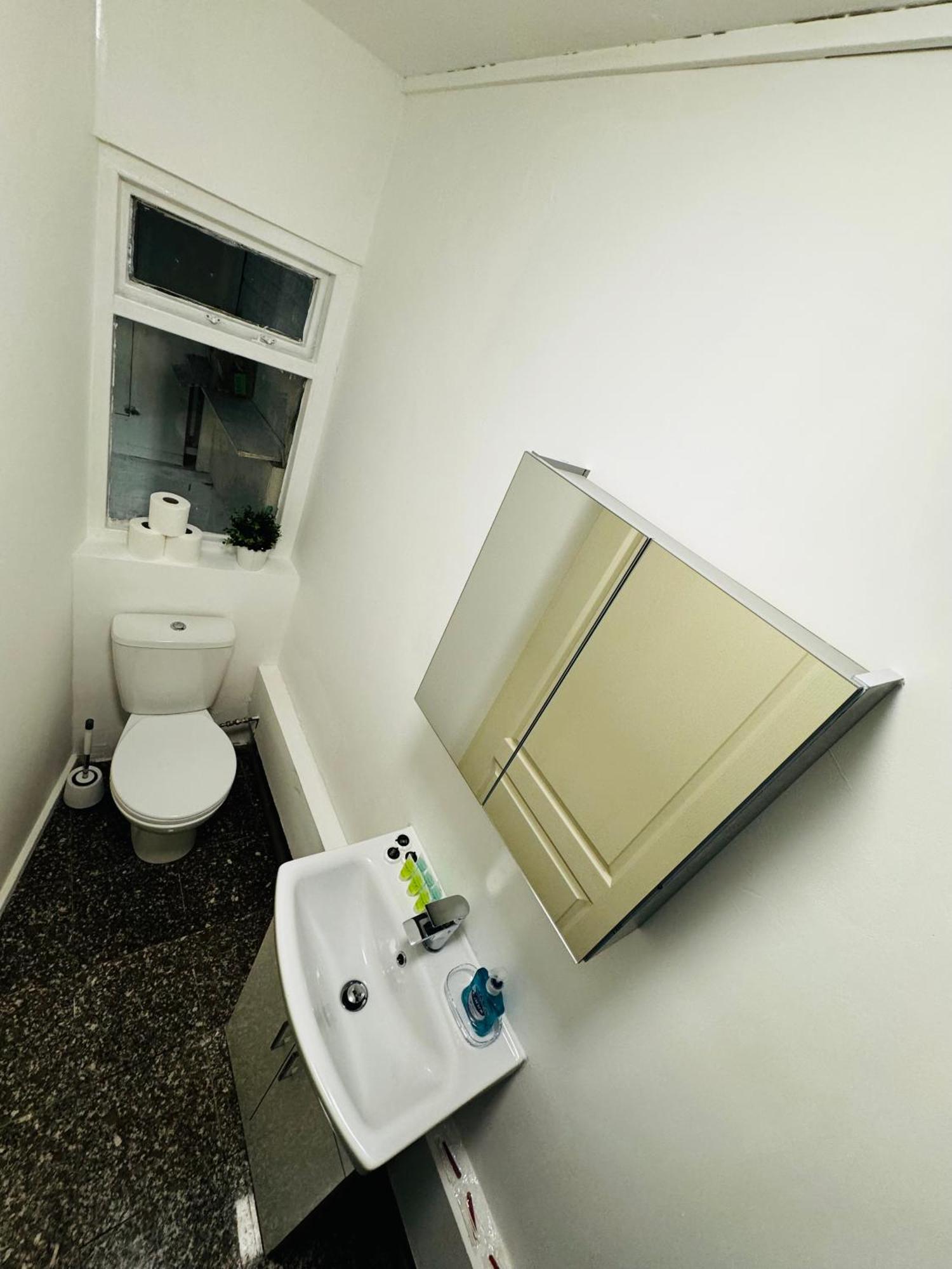 The Crown Apartment